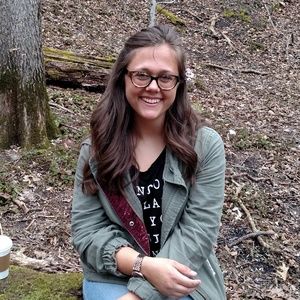 Meet your Posher, Brooke